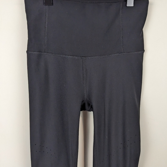 LULULEMON Zoned in tight Size 4 Black 27" length - Picture 7 of 12